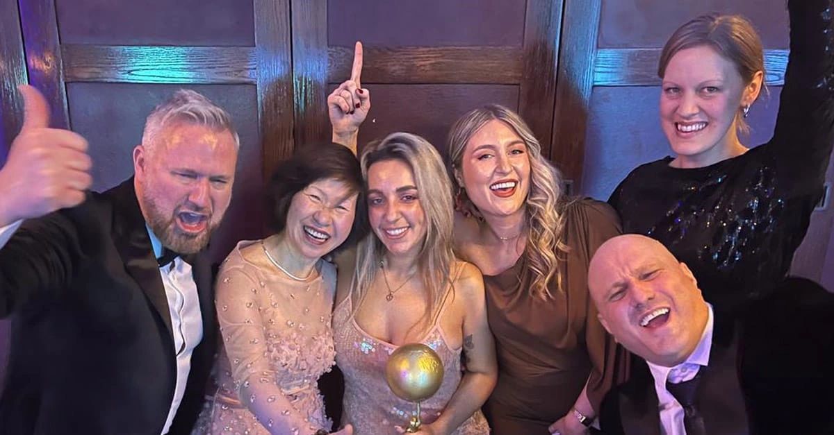 14th year as Globes 'Best Long Haul Specialist Operator'