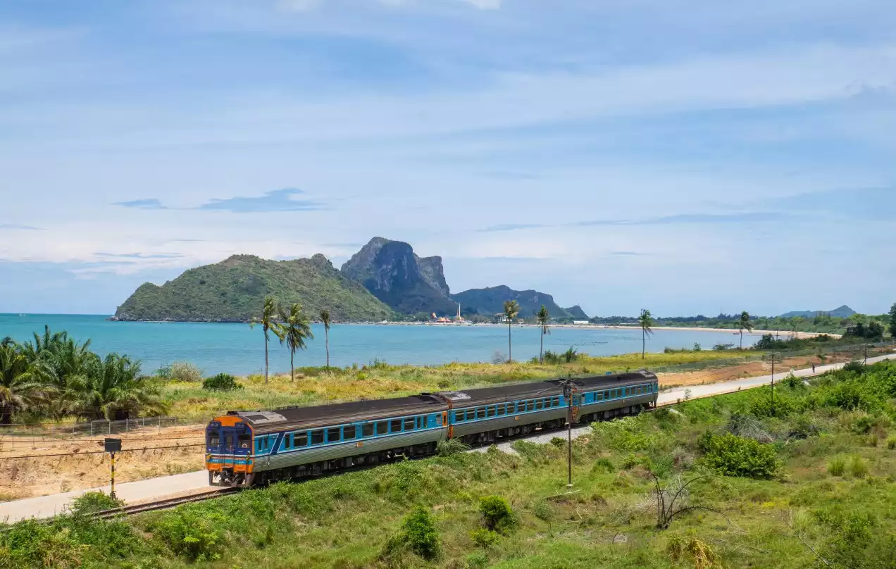 Day 14: Train to Hua Hin