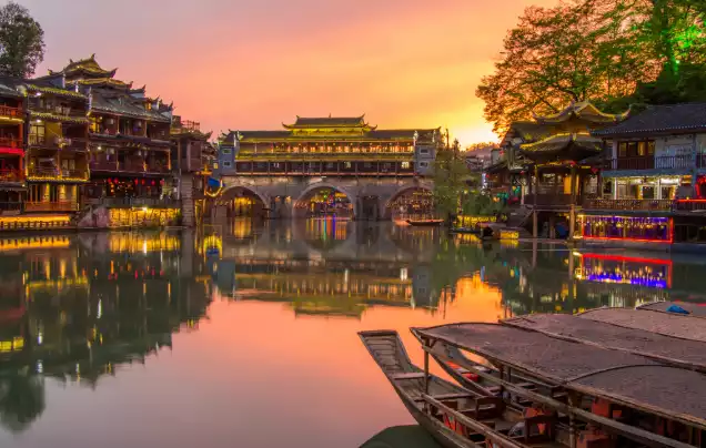 Day 6: Fenhuang Ancient Town