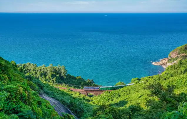 Day 9: Reunification Express from Hue to Danang