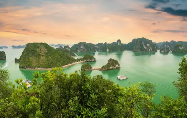 DAY 9 CRUISE HALONG BAY